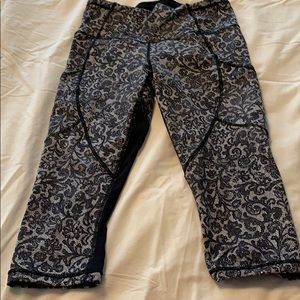 Lululemon black and white lace crops